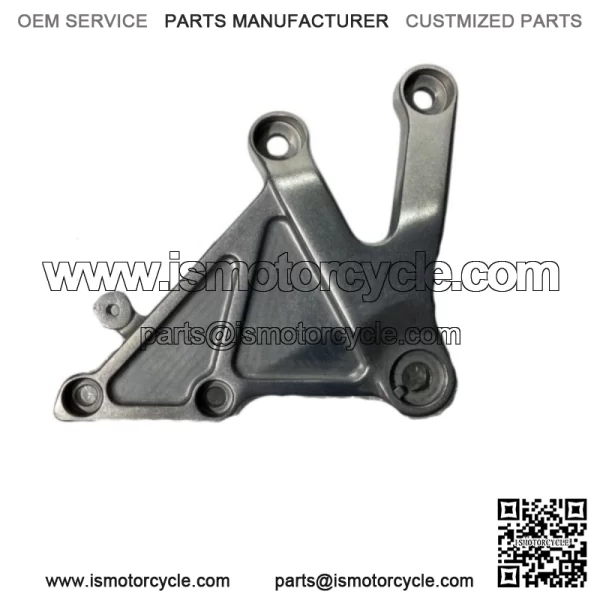 Honda 2003-2006 CB Right Main Step Holder 50600-MEE-000 New OEM
