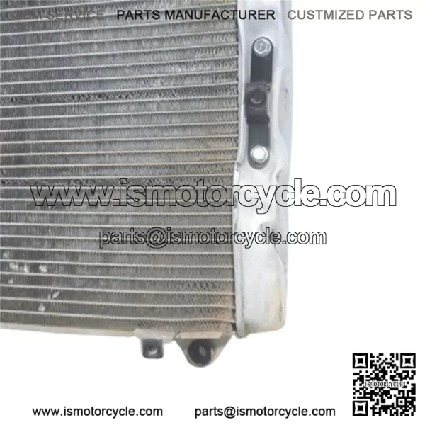 20 Kawasaki Teryx 4 800 Radiator DAMAGED 39061-0731 - Image 4