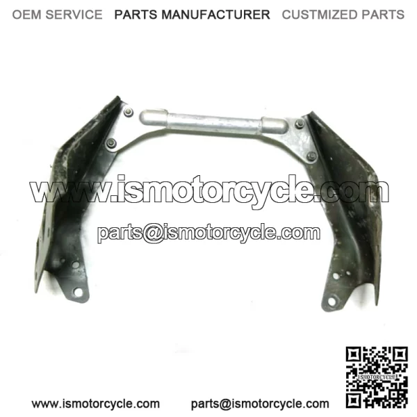06 Yamaha Apex RTX RX 10 1000 Snowmobile front frame bumper bar bracket - Image 4
